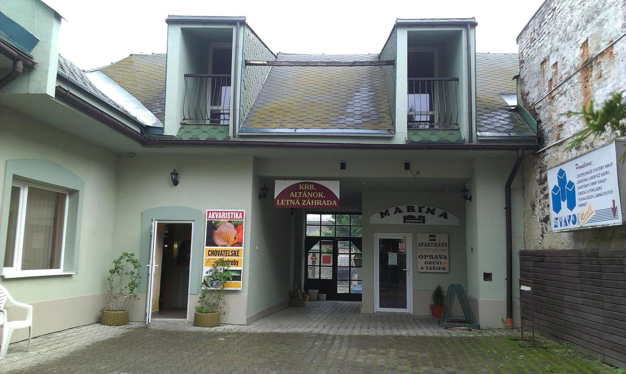 Penzion Marina Pri Slovenskej Restauracii Brezno Ngoại thất bức ảnh