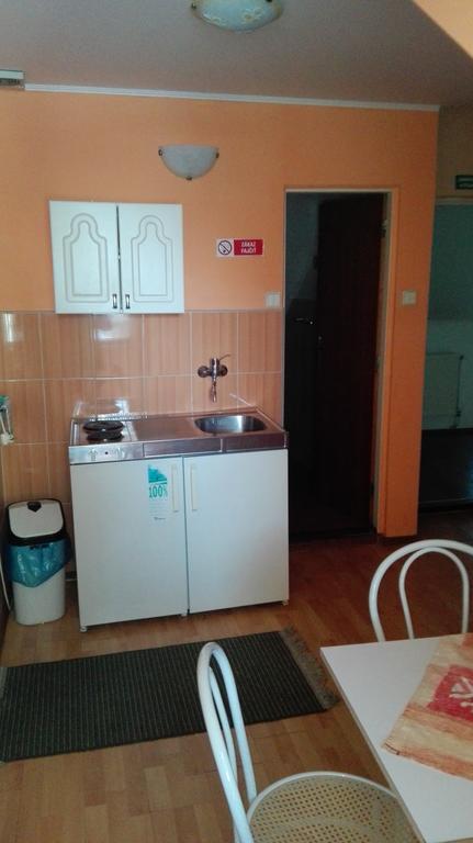 Penzion Marina Pri Slovenskej Restauracii Brezno Ngoại thất bức ảnh
